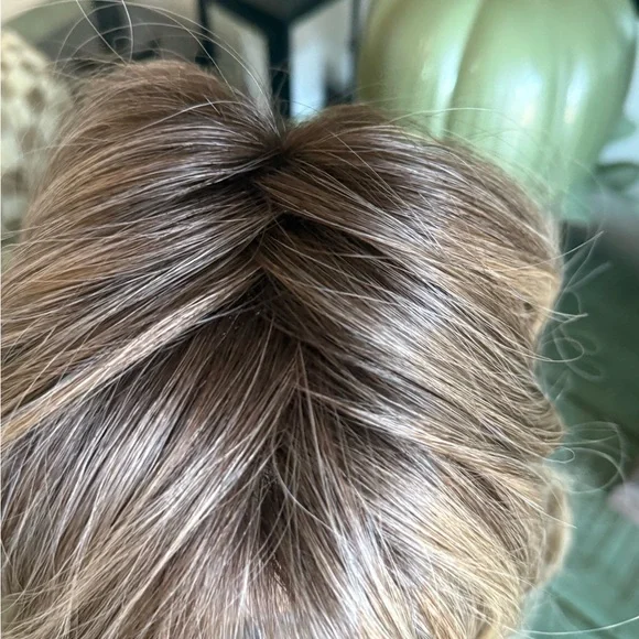 Belle Tress ICON HT Collection - Kelly - in Sparkling Champagne – R - Picture 6 of 11